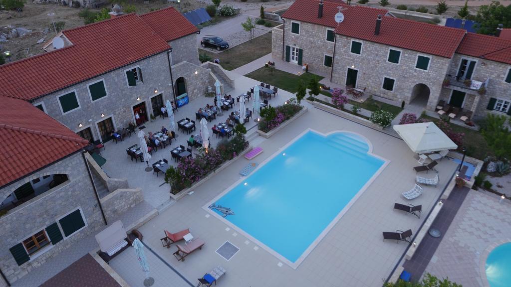 Hotel Pansion Skelin Drinovci Exterior foto