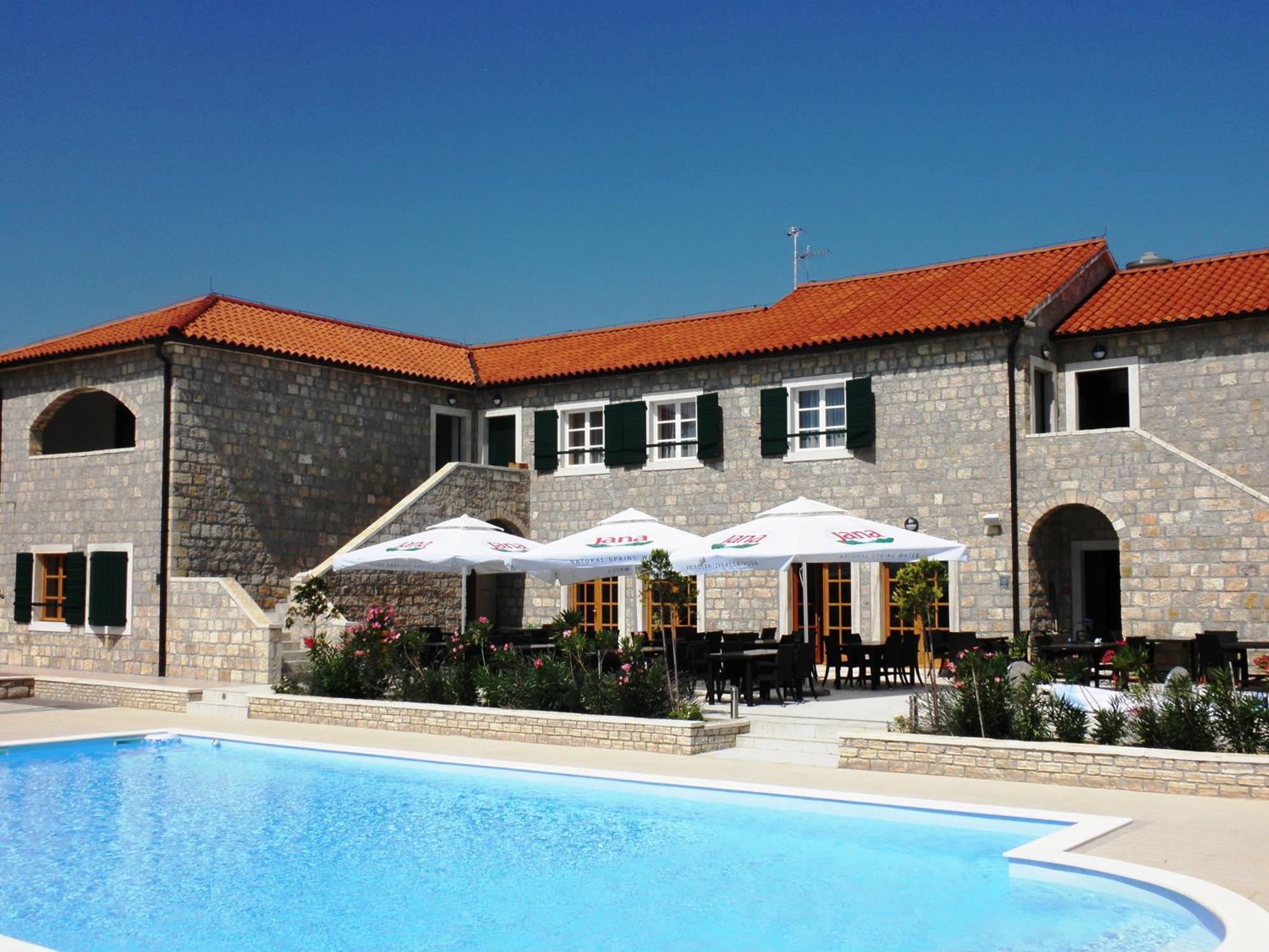 Hotel Pansion Skelin Drinovci Exterior foto