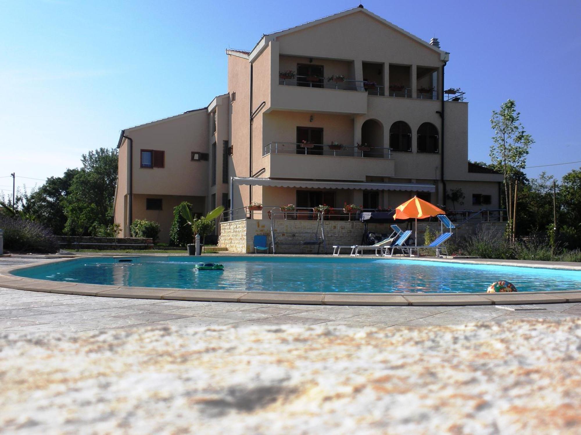 Hotel Pansion Skelin Drinovci Exterior foto