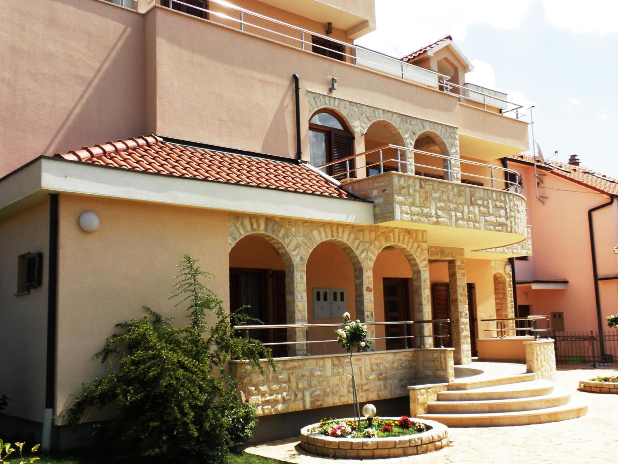Hotel Pansion Skelin Drinovci Exterior foto